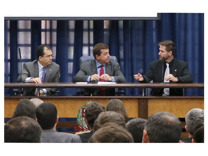 Alesp: Unafisco participa do lançamento da Frente Parlamentar de Combate ao Contrabando e Mercado Ilegal